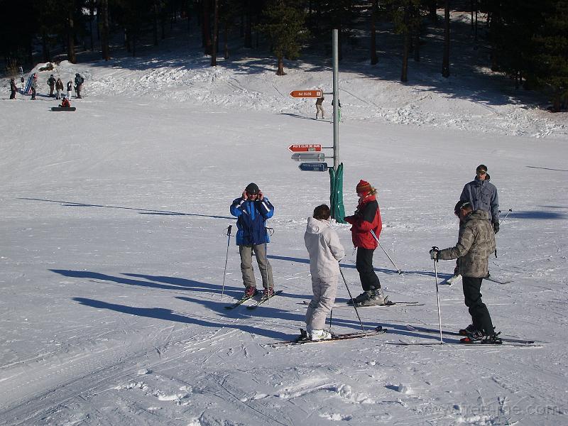 SL270487.JPG - The group prepares to lead off